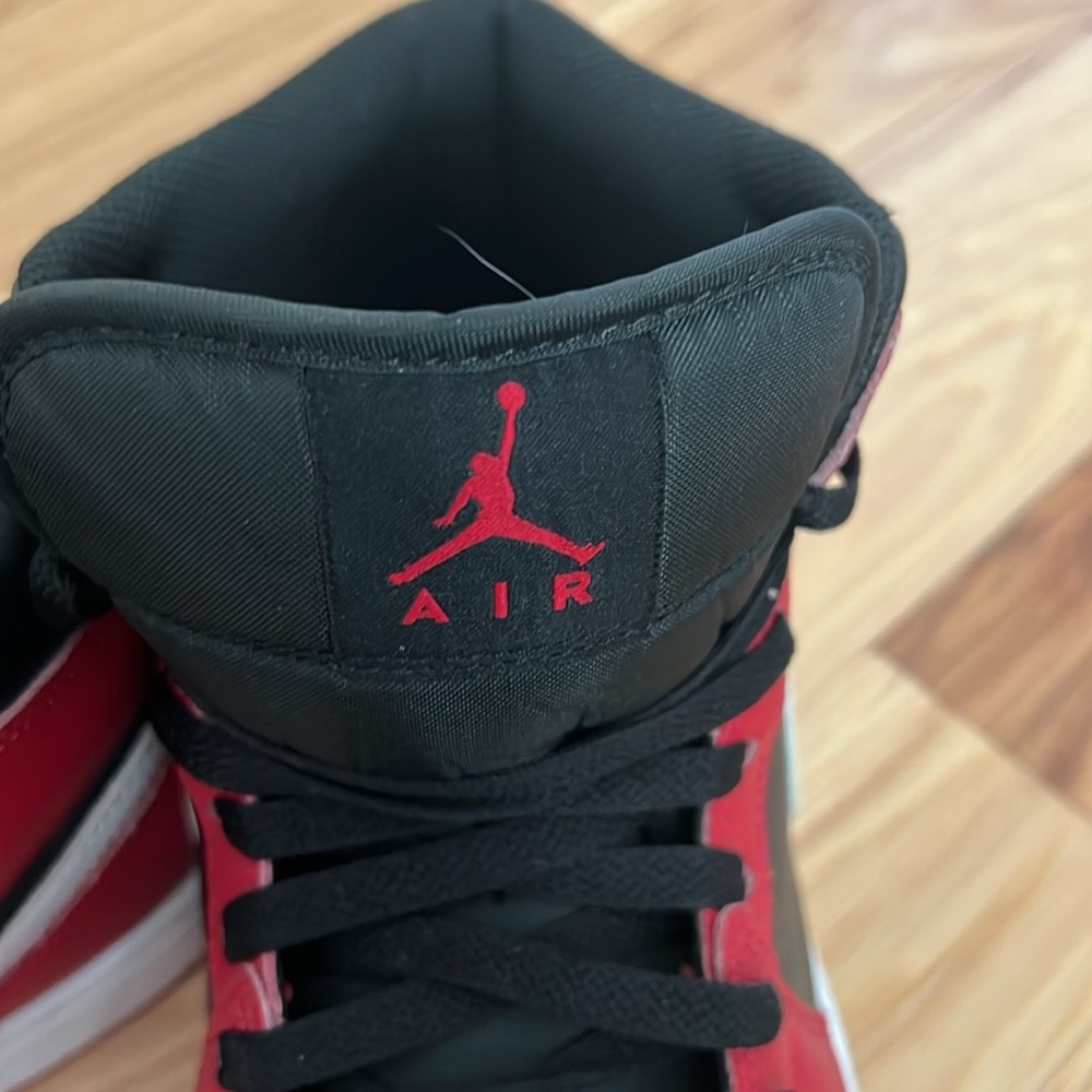 Nike Air Jordan. Excell condition ! - Picture 2 of 5